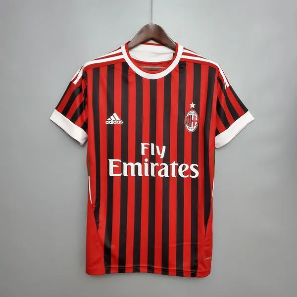 Camiseta de fútbol AC Milan 2011/12 LOCAL MANGA CORTA VERSION FAN